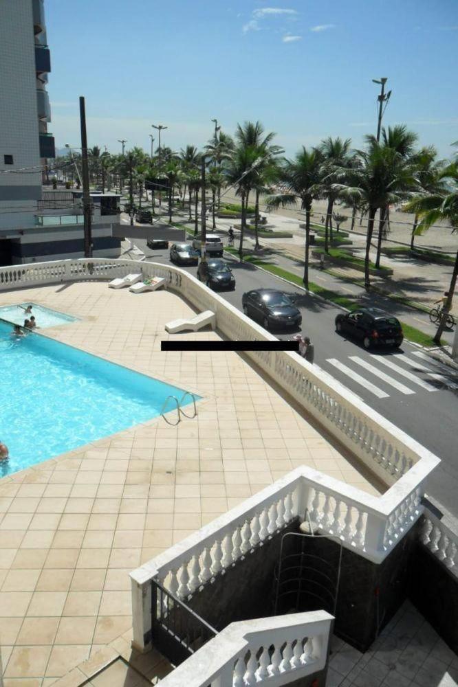 Apartamento Frente Ao Mar Com Varanda E Piscina Praia Grande  Eksteriør bilde